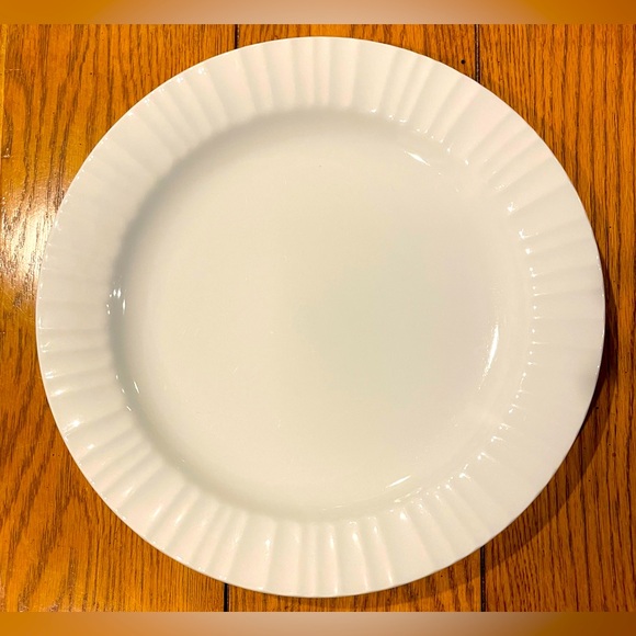 Corningware Tableware,Casual China 2 dinner plates 10 3/4 inch French White - Picture 2 of 5